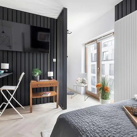 Black And Grey For 2 People In Center By Renters Lublin